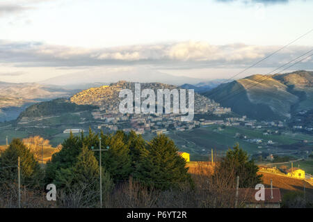 Ein Blick auf die sizilianische Stadt Gangi. Sizilien, Italien. Sieger der Titel "Best Dorf in Italien 2014". Stockfoto