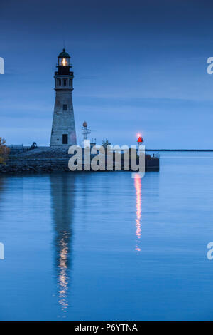 USA, New York, New York, Buffalo, See Erie Leuchtturm, Dawn Stockfoto