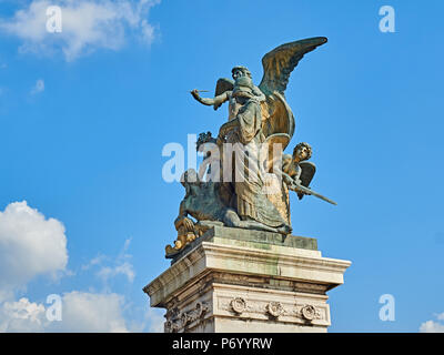 Statue vorne Altare della Patria in Rom Italien Stockfoto