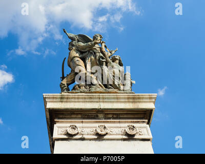 Statue vor dem Altare della Patria in Rom Italien Stockfoto