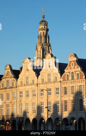 Flämischen Stil Fassaden auf der Grand Place, Arras, Pas-de-Calais, Ile-de-France, Frankreich, Europa Stockfoto