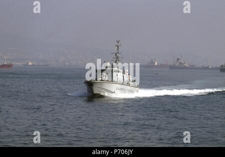 Italienische Finanzpolizei, 'Bigliani" class Patrol Boot im Golf von Neapel navigieren Stockfoto