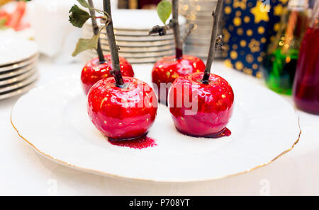 Karamellisierte rote Äpfel Stockfoto