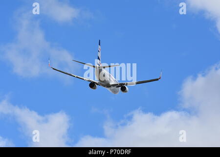 Boeing B737 Abfahrt von Pardubice, Flugzeug, Smartwings Stockfoto