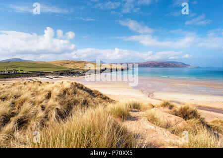 Sand Dünen bei balnakeil Beach in der Nähe von Durness in Sutherland im Norden westlich von Schottland, mit den Ruinen der Kirche in der Fat links Stockfoto