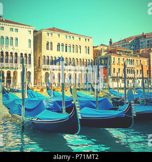 Gondeln auf dem Canal Grande in Venedig. Vintage Style Stockfoto