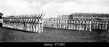 Englisch: Foto von Ein Tagebuch in Bildern. Vor 1904 176 Parade vor dem Generalfeldmarschall Grafen Waldersee mit dem pferderennbahn am 22. September 1900 4. Stockfoto