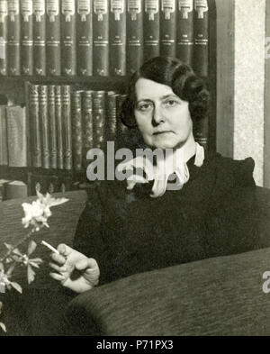 Englisch: Margarete Bonnevie, aus einer Werbekampagne für Tiedemanns Tobaksfabrik in den 1930er Jahren. Oslo, Norwegen, vor 1939 39 Margarete Bonnevie Stockfoto