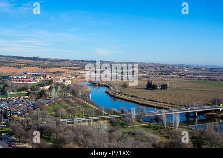 Schöne Aussicht auf die historische Altstadt von Toledo und den Tejo. Kastilien-la Mancha, Spanien, Europa Stockfoto
