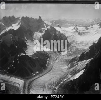 42 ETH-BIB-Aiguille du Géant, Mer de Glace, Grandes Jorasses, Glacier de Leschaux v. N. aus 4300m - Inlandflüge - LBS MH 01-005168 Stockfoto