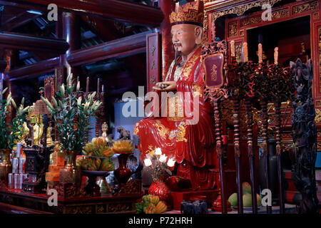 Altar zu Konfuzius, Tempel der Literatur, Hanoi, Vietnam, Indochina, Südostasien, Asien gewidmet Stockfoto