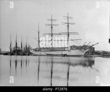 Originale Bildunterschrift: "Das Loch Linnhe (1876) in den Millwall Docks. ". 5 Juli 1930 43 Loch Linnhe (Schiff, 1876) - NMM P 70293 Stockfoto