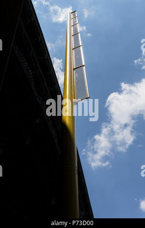 Milwaukee, WI, USA. 3. Juli 2018. Rechte Feld foul Pole vor der Major League Baseball Spiel zwischen den Milwaukee Brewers und die Minnesota Twins am Miller Park in Milwaukee, WI. John Fisher/CSM/Alamy leben Nachrichten Stockfoto