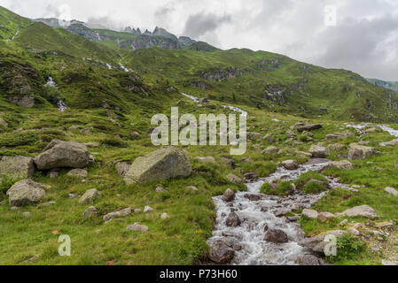 Schloss von Taufers und Val Aurina Stockfoto