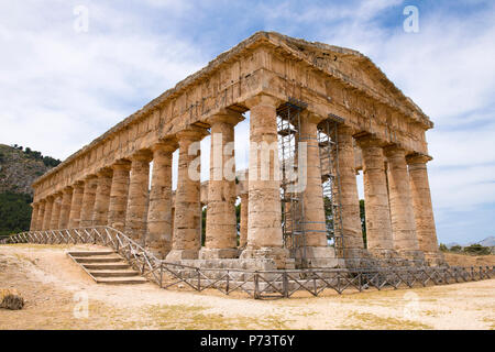 Italien Sizilien Segesta alten Elymian & Ionische Griechische dorische Tempel 5. Jahrhundert v. Chr. 420er v. Chr. nie beendet Stockfoto