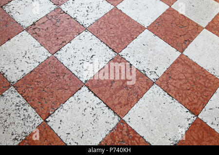 Mittelalterliche Marmor karierten Bodenfliesen in Venedig Stockfoto
