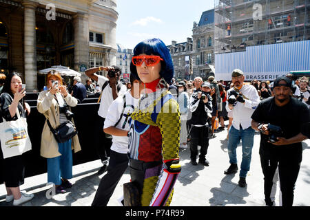 Sita Abellan bei Louis Vuitton - Paris Fashion Week Männer Frühling Sommer 2019 - Palais Royal - Paris - Frankreich Stockfoto