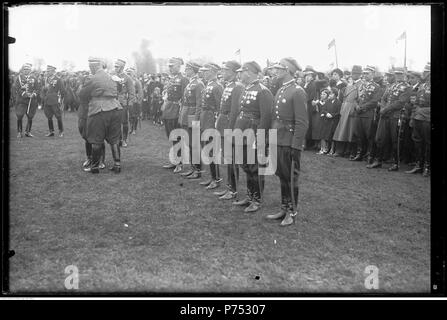 75 Narcyz Witczak-Witaczy ński-święto 1 Pułku Konnych Strzelców (107-728-17) Stockfoto