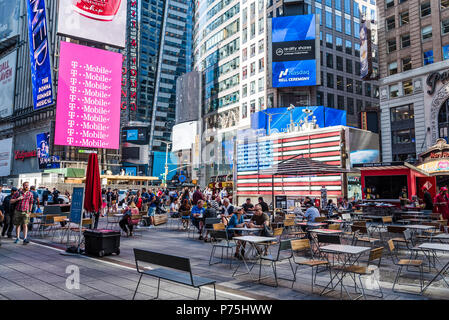 Madrid, Spanien - 26. Juni 2018: Die US-Streitkräfte recruiting Station in Times Square in Manhattan Stockfoto