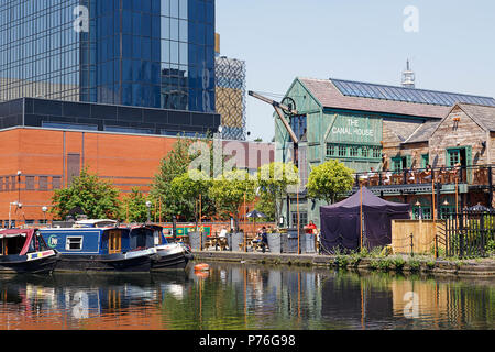 Birmingham, Vereinigtes Königreich: 29. Juni 2018: Regency Wharf bei Gas Street Basin. Die wiederhergestellten Kanalsystem in Birmingham Central ist ein National Heritage Landmark. Stockfoto