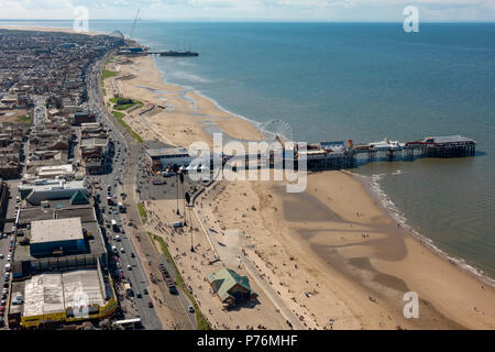 Blick von oben am Blackpool Tower Stockfoto