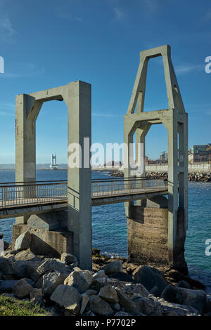 Laderampe an der Küste der Stadt A Coruña, Galicien, Spanien, Europa Stockfoto