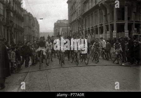 14 Carrera ciclista por las Calles de San Sebastián (3 de 3) - Fondo Car-Kutxa Fototeka Stockfoto