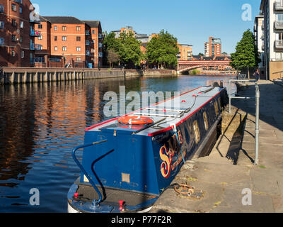 15-04 Günstig am Fluss Aire Brewery Wharf Leeds West Yorkshire England Stockfoto