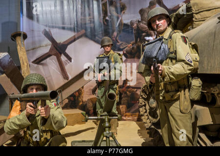 Diorama zeigt WW2 US-Soldaten auf Omaha Beach kämpfen in der Overlord Museum über den Zweiten Weltkrieg D-Day, Colleville-sur-Mer, Normandie, Frankreich Stockfoto