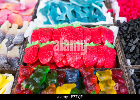 Die leckeren jelly Gummibärchen und andere Süßigkeiten Stockfoto