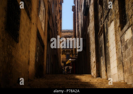 Historische Straße in Valletta, Malta Stockfoto