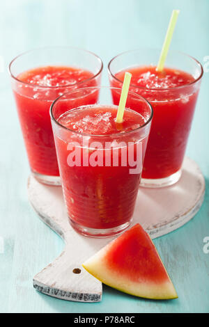 Wassermelone Sommer erfrischende Getränke in Gläsern Stockfoto