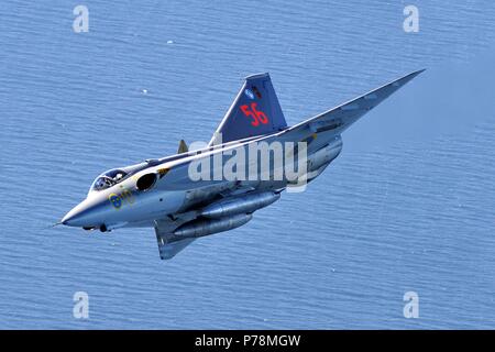 Schwedische Luftwaffe historischen Flug SAAB J-35 J DRAKEN Stockfoto