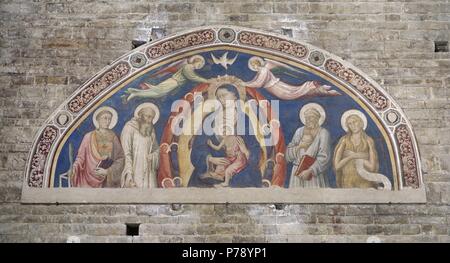 Italien. Florenz. Kirche von San Maniato al Monte. Wandmalerei. Heilige Maria. Stockfoto