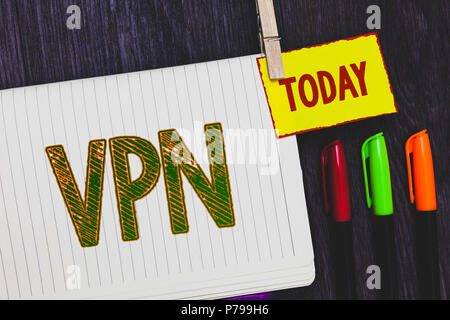Handschrift text VPN-Schreiben. Begriff Sinne sicheren virtuellen privaten Netzwerk über vertrauliche Domain geschützt Papiere mit einem Filzstift schöne Kunst täglich c Stockfoto
