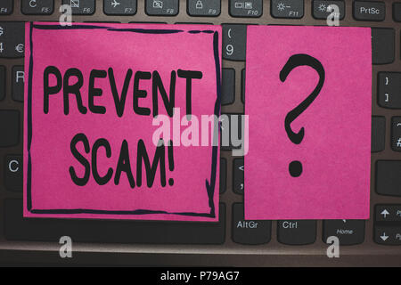 Schreiben Hinweis anzeigen verhindern Scam Motivationale nennen. Business foto Präsentation Verbraucherschutz betrügerische Transaktionen schwarzer Laptop Tastatur pink Stockfoto