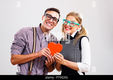 Portrait von nerdy Freund und Freundin in der Liebe. Stockfoto