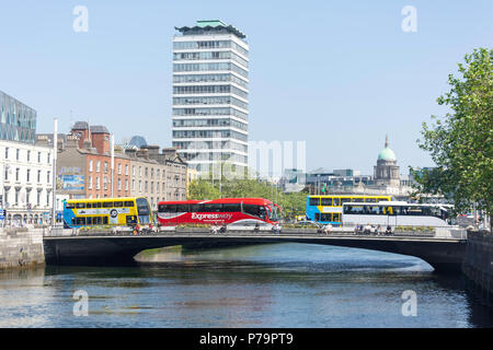 Rosie Hackett Brücke über den Fluss Liffey, Dublin, Provinz Leinster, Republik von Irland Stockfoto