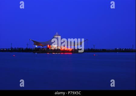 Le Brücke Resto Strand, Ancol, Jakarta, Indonesien Stockfoto