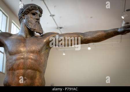 Statue des Zeus und Poseidon, gefunden Meer von Kap Artemision, nördlichen Euboea, Griechischer Gott Statue in den strengen Stil, aus der Klassik, 460 v. Chr.. Stockfoto