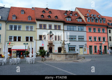 Marktplatz mit Neptunbrunnen, Weimar, Thüringen, Deutschland, Europa, Hofapotheke Stockfoto