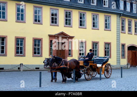 Kutschenanhänger vor Goethehaus, Weimar, Thüringen, Deutschland, Europa Stockfoto