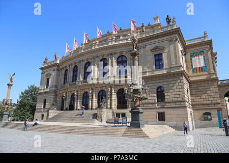 Rudolfinum, Alšovo Nábřeží, Josefov (das Jüdische Viertel), Prag, Tschechien (Tschechische Republik), Europa Stockfoto