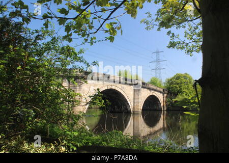 Die Alte Mautbrücke von John Carr führte die Alte Große Nordstraße Ferrybridge Knottingley West Yorkshire Britain, Großbritannien, im Jahr 1804 durch Stockfoto