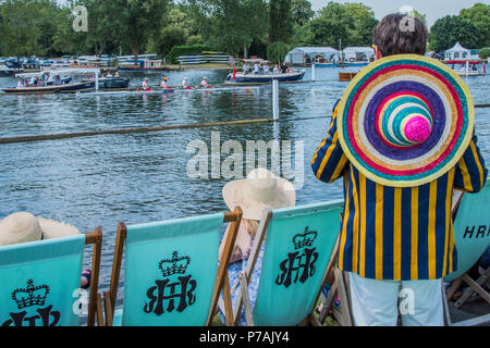 Henley on Thames, Großbritannien. 5. Juli 2018. Henley Royal Regatta. Credit: Guy Bell/Alamy leben Nachrichten Stockfoto