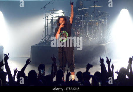 Milwaukee, Wisconsin, USA. 3. Juli 2018. Rap artist J.Cole führt live am Henry Maier Festival Park während des Sommerfests in Milwaukee, Wisconsin. Ricky Bassman/Cal Sport Media/Alamy leben Nachrichten Stockfoto