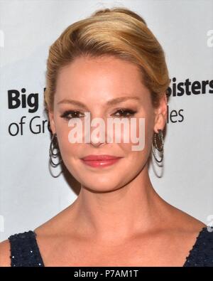 Oktober 24, 2014 - Beverly Hills, Kalifornien, USA - Katherine Heigl kommt an der 2014 Grosse Brüder und Schwestern''' Big Bash'' ehrt William H. Ahmanson, Jennifer Slake und der Hollywood Reporter (Credit Bild: © Billy Bennight über ZUMA Draht) Stockfoto