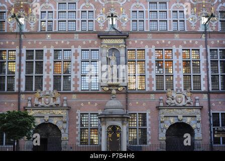 Polen. Danzig. Große Arsenal. 17 Tiziano. Manierismus. Architekten Anthony van Obbergen (1543-1611). Stockfoto