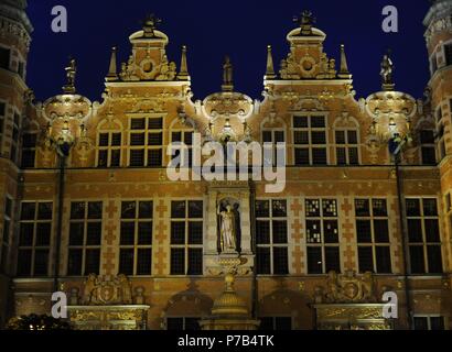 Polen. Danzig. Riesiges Waffenarsenal. 17. centry. Manierismus. Der Architekt Anthony van Obbergen (1543-1611). Nachtansicht. Stockfoto