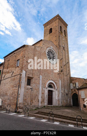Römisch-katholische Kathedrale in Fermo Stadt, Region Marche, Italien Stockfoto